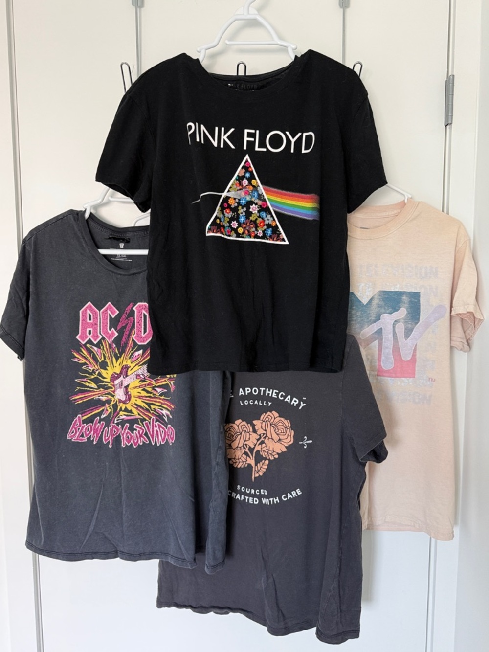 Vintage Rock and Roll Y2K T-Shirts
